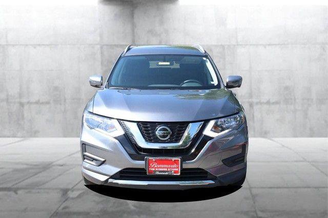 Used 2018 Nissan Rogue SV w/ Premium Package FWD image 4