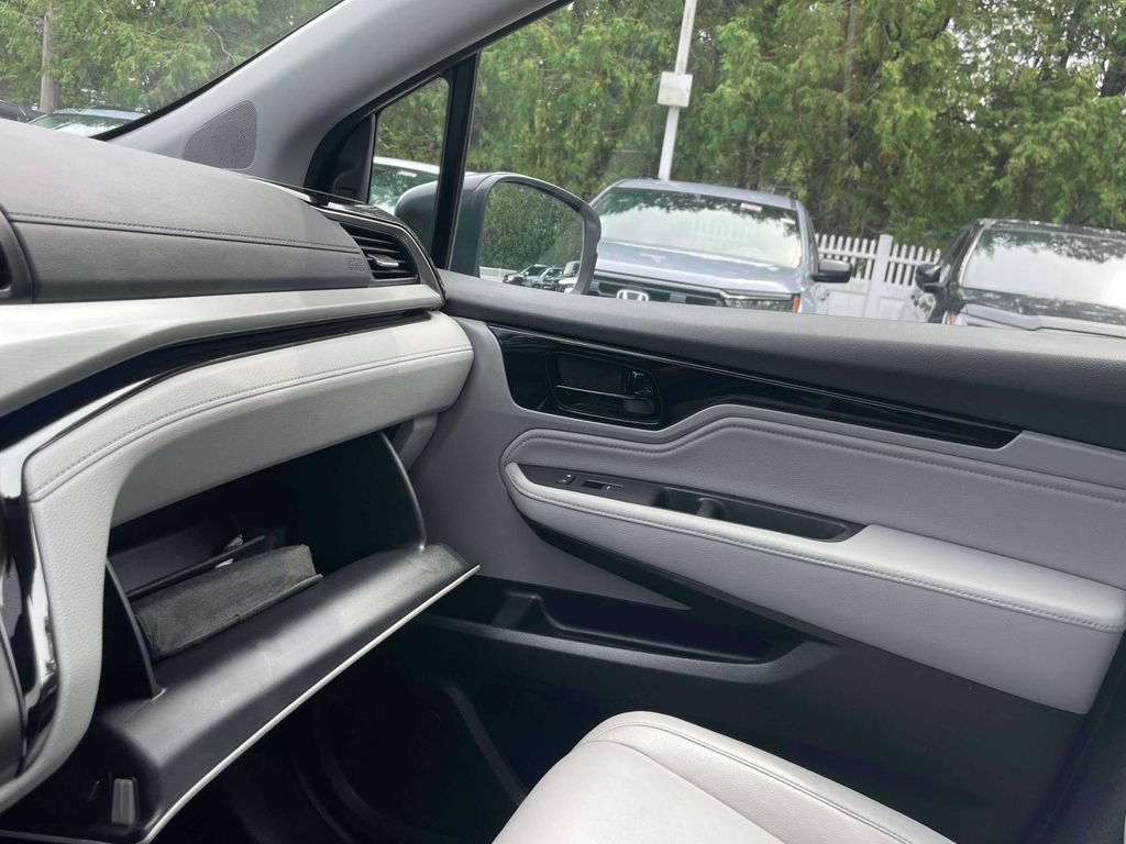 Used 2023 Honda Odyssey Touring image 34