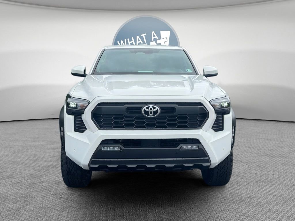 Used 2025 Toyota Tacoma TRD Off-Road w/ TRD Off Road Upgrade Package AWD/4WD image 8