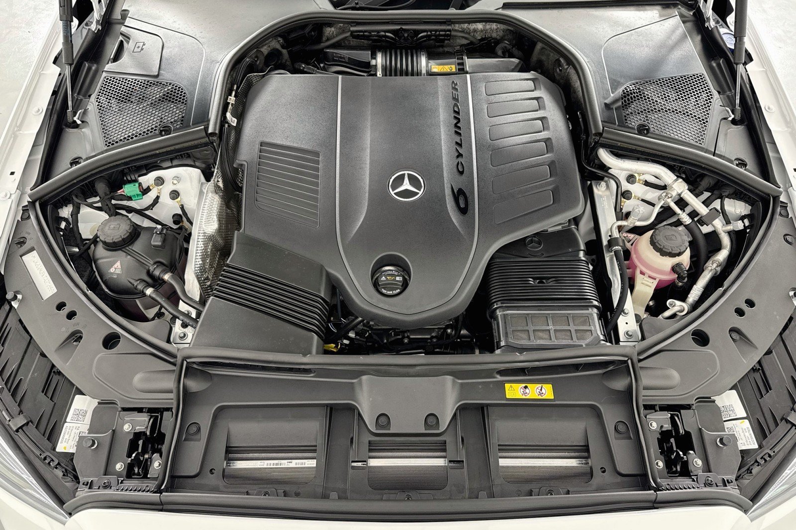 New 2026 Mercedes-Benz S 580e 4MATIC Sedan image 10
