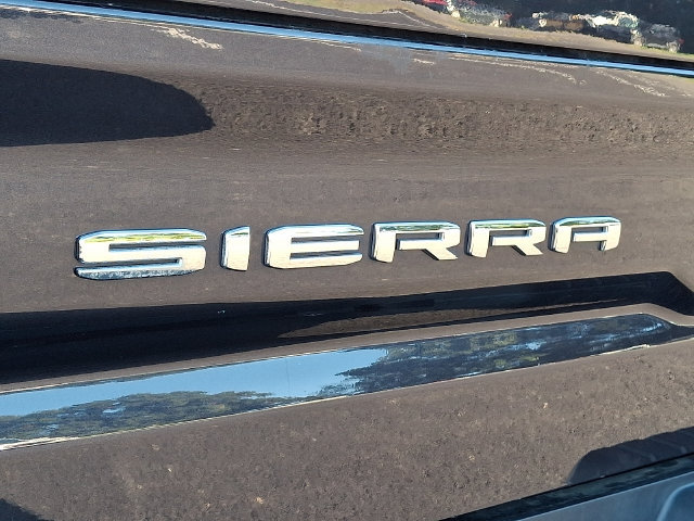 Used 2023 GMC Sierra 1500 Elevation w/ X31 Off-Road Package AWD/4WD image 9