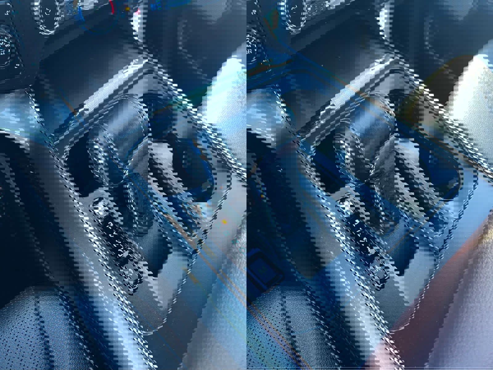 Used 2022 Ford F150 Lariat w/ Equipment Group 502A High image 39