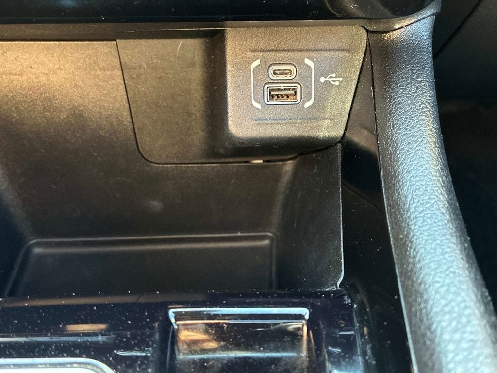 Certified 2022 Jeep Compass Latitude w/ Sun and Sound Group AWD/4WD image 30