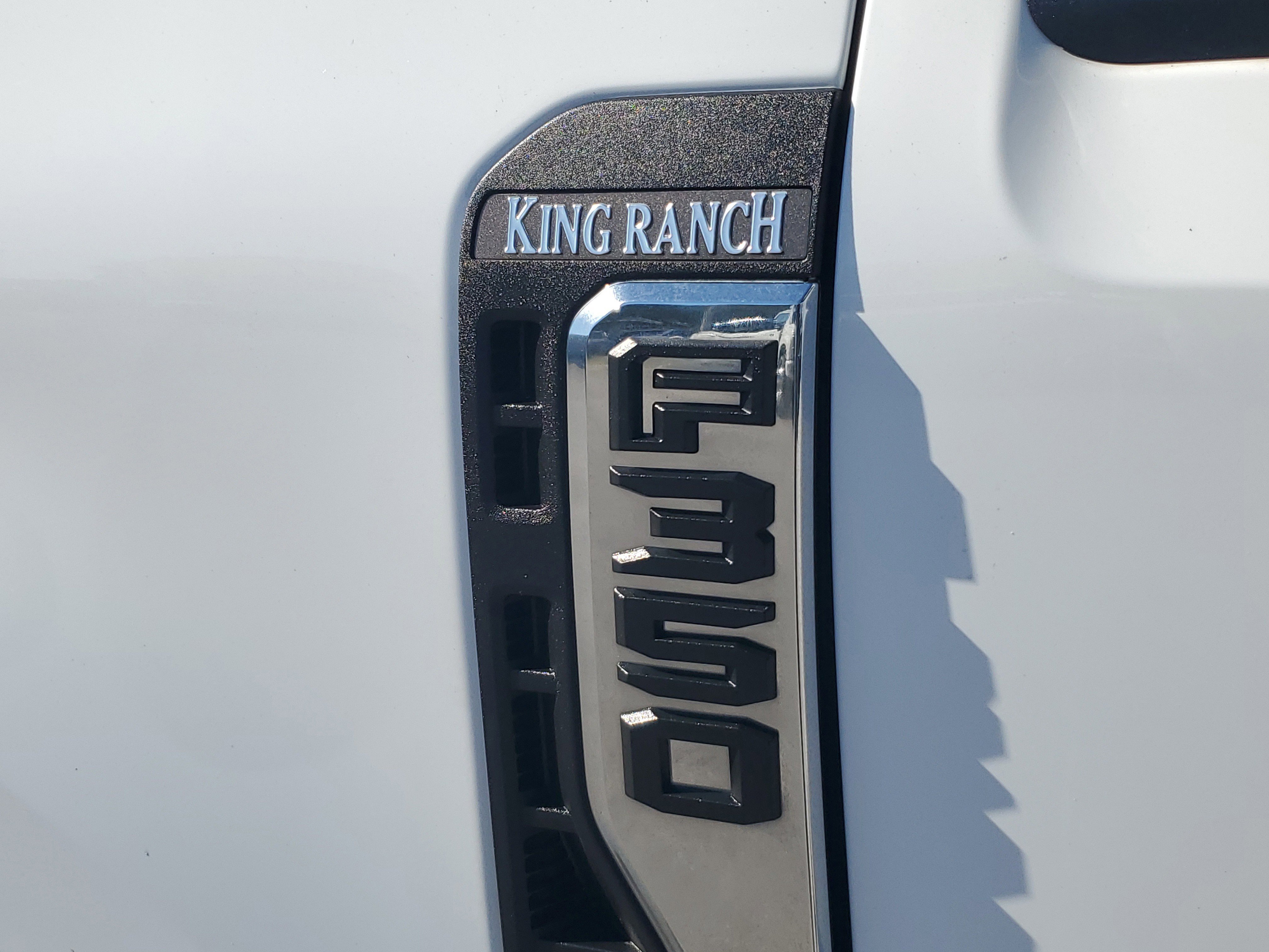 Used 2024 Ford F350 King Ranch w/ Chrome Package image 30