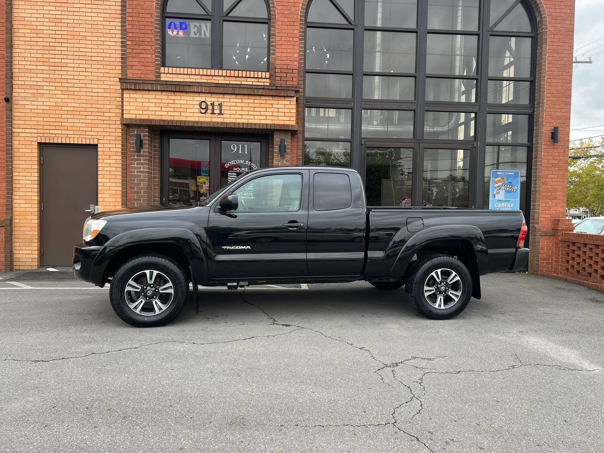 Used 2008 Toyota Tacoma 4x4 Access Cab V6 image 4