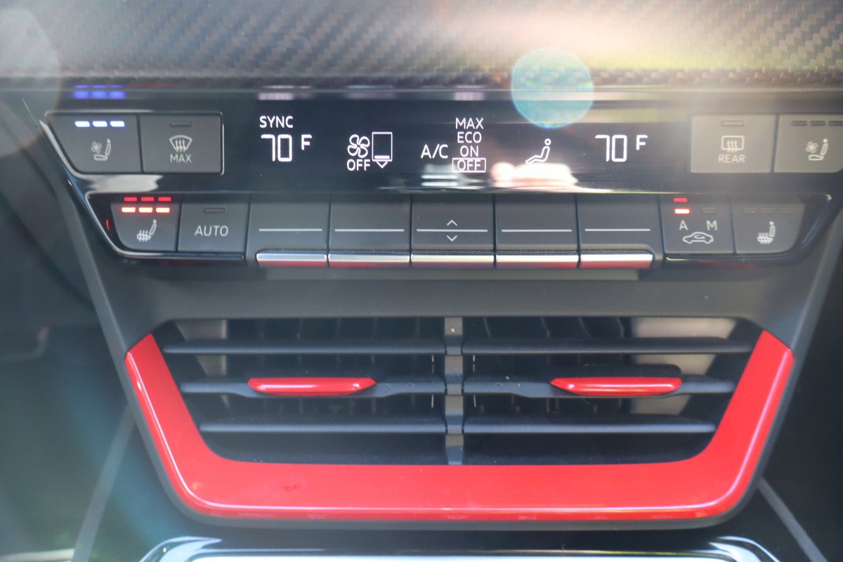 Used 2023 Audi RS e-tron GT image 15