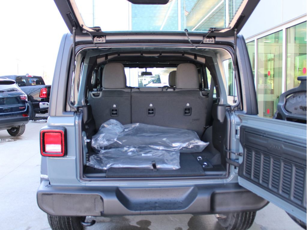 New 2026 Jeep Wrangler Sport AWD/4WD image 35
