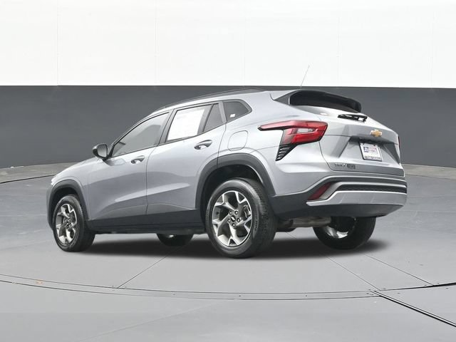 Used 2024 Chevrolet Trax LT w/ Driver Confidence Package FWD image 49