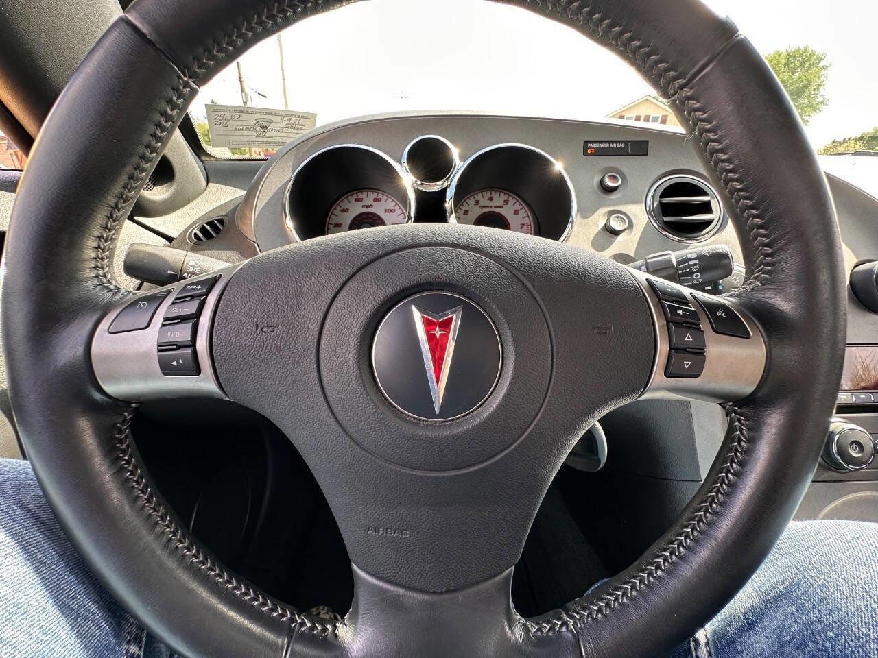 Used 2008 Pontiac Solstice Convertible w/ Premium Package RWD image 22