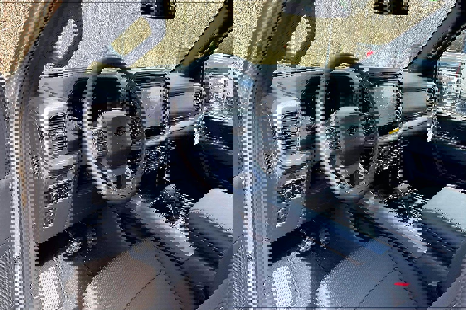 New 2026 Ford F150 XLT w/ Equipment Group 302A MID image 6