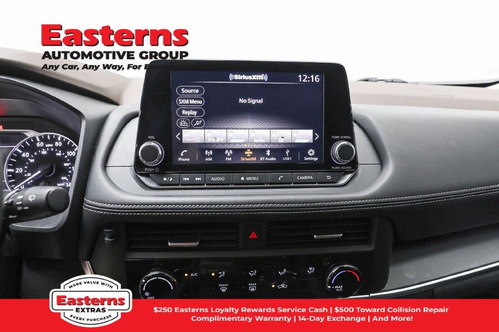 Used 2023 Nissan Rogue S AWD/4WD image 13