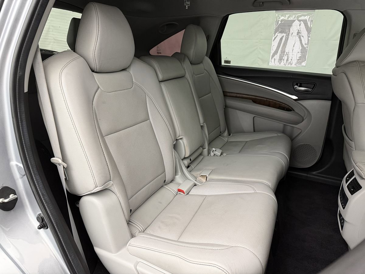 Used 2020 Acura MDX SH-AWD w/Technology Pkg image 32
