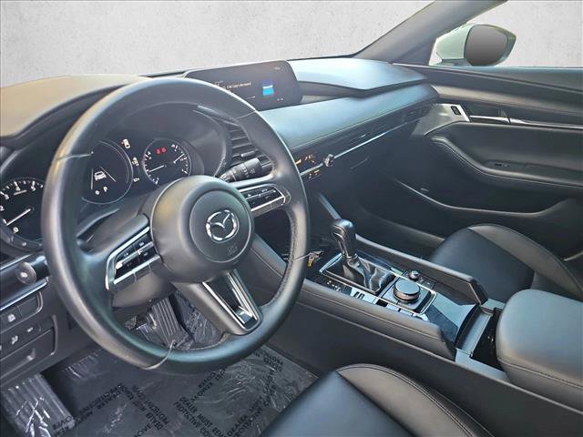 Used 2020 MAZDA MAZDA3 Hatchback w/ Preferred Package FWD image 10