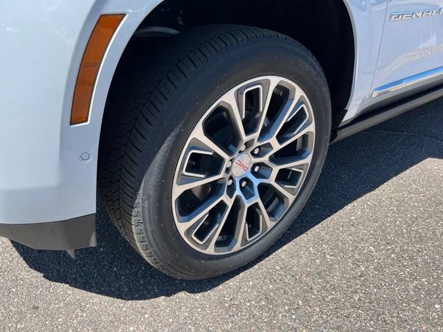New 2026 GMC Yukon XL Denali w/ Denali Reserve Package AWD/4WD image 9