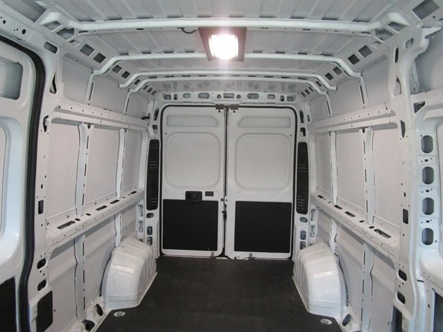 Used 2025 RAM ProMaster 2500 w/ Convenience Group image 36