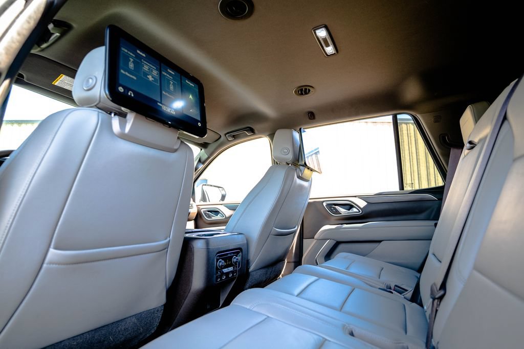 Used 2021 Chevrolet Tahoe Z71 w/ Z71 Off-Road Package AWD/4WD image 34