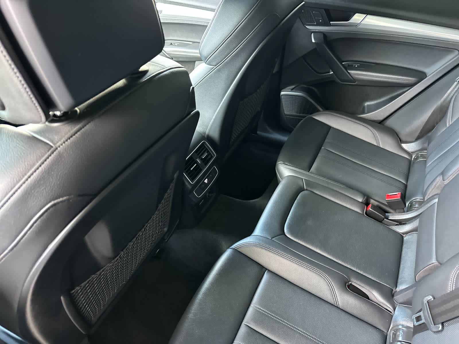 Used 2019 Audi Q5 2.0T Premium Plus w/ Premium Plus Package AWD/4WD image 4