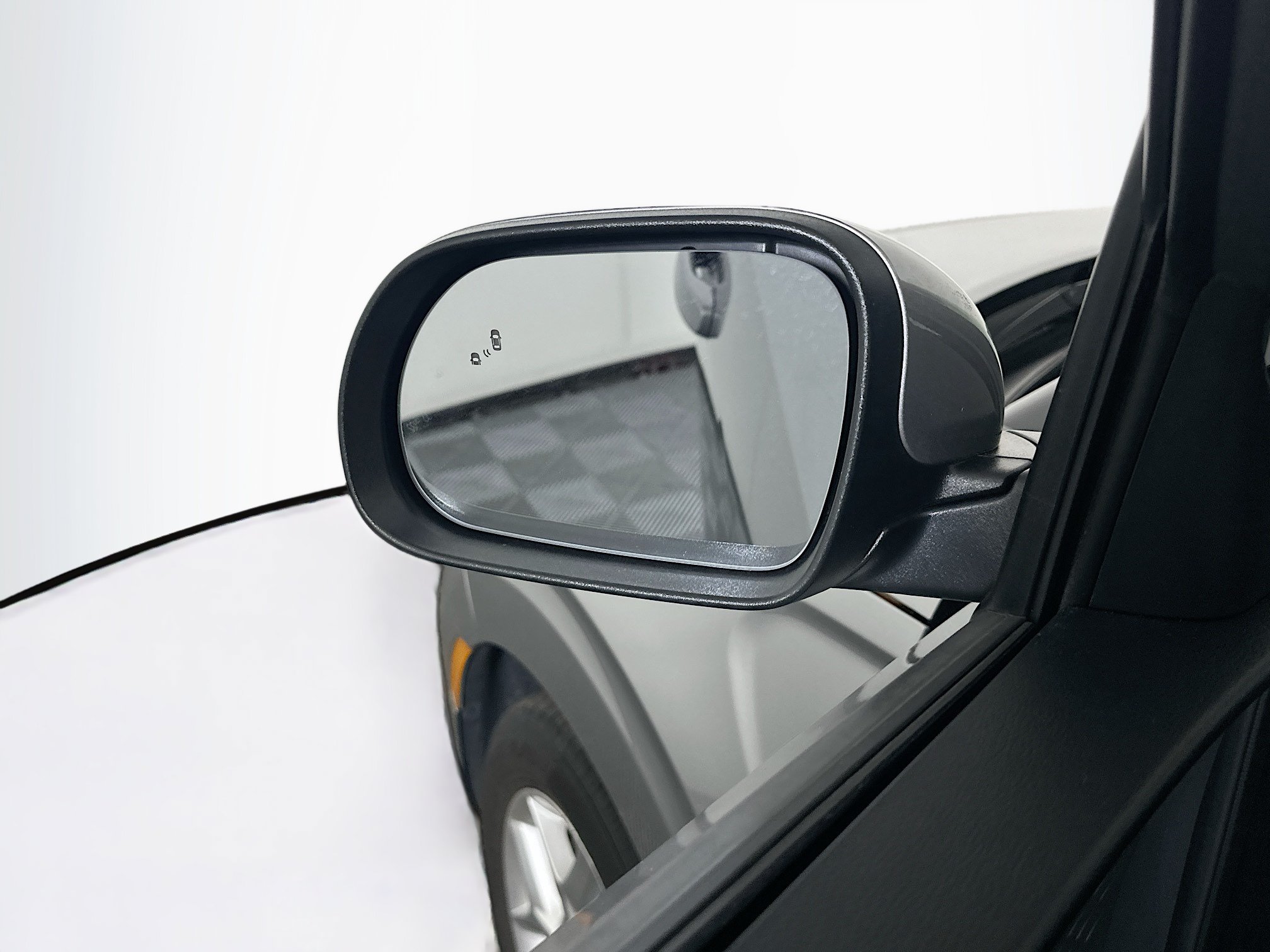 Used 2025 Kia Soul LX w/ LX Technology Package FWD image 16