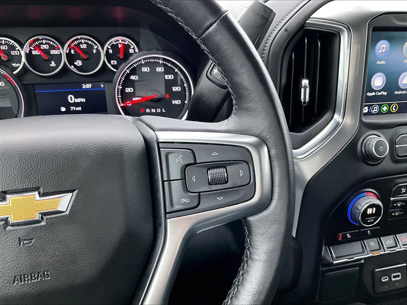 Used 2022 Chevrolet Silverado 1500 LT AWD/4WD image 23