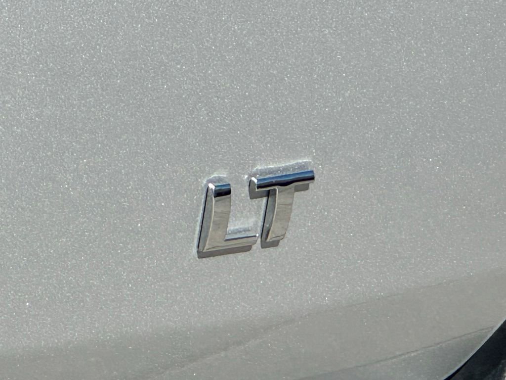 Used 2019 Chevrolet Traverse LT FWD image 14