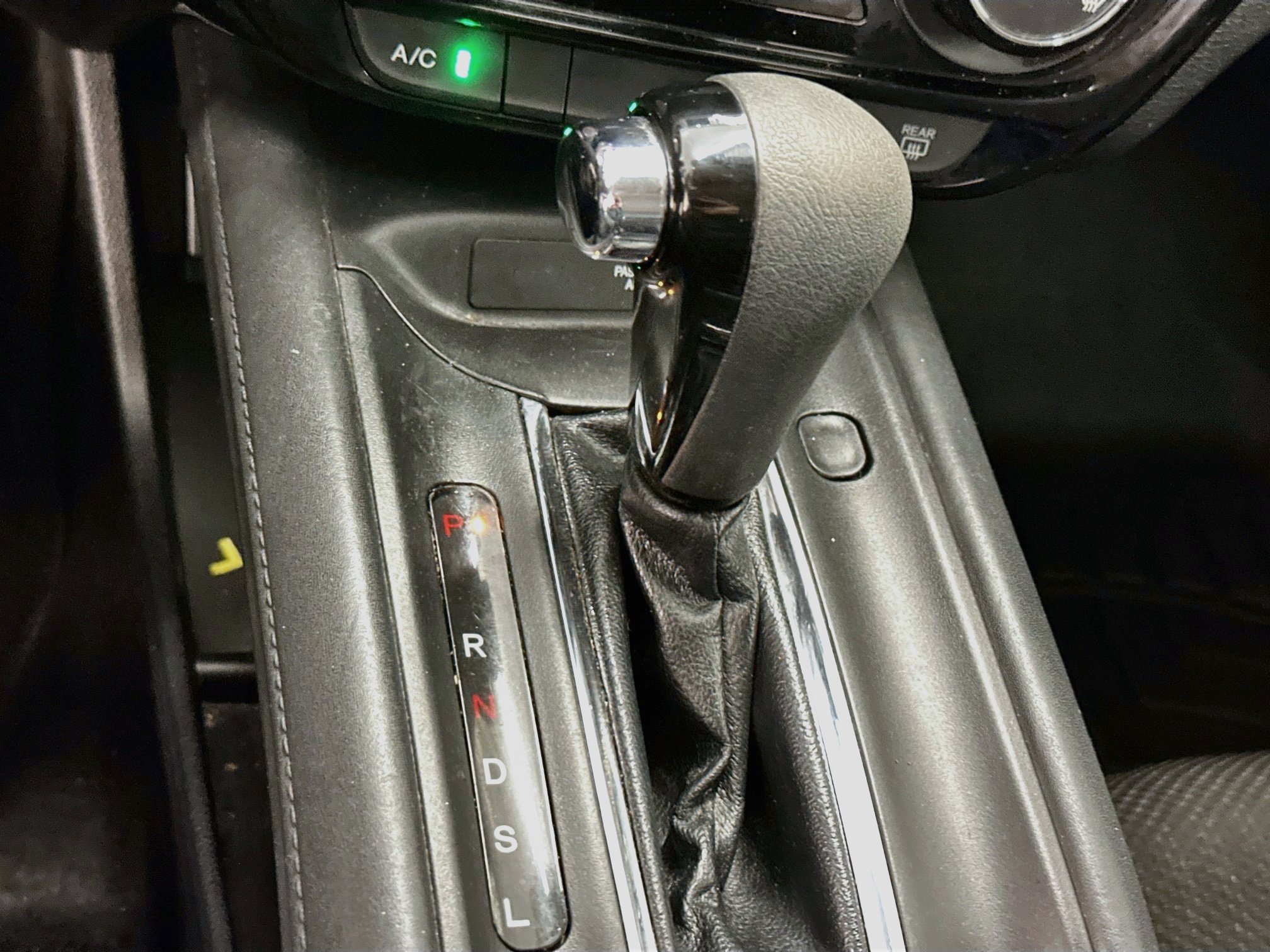 Used 2016 Honda HR-V LX image 24
