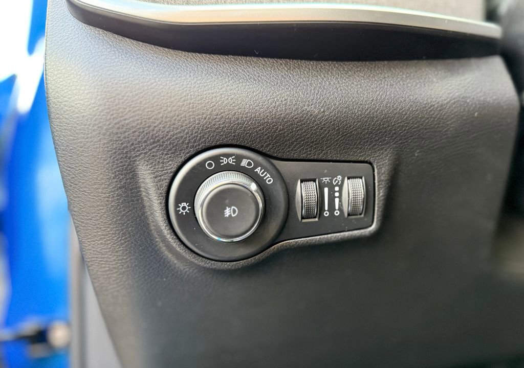 Used 2022 Jeep Compass Latitude w/ Convenience Group image 22