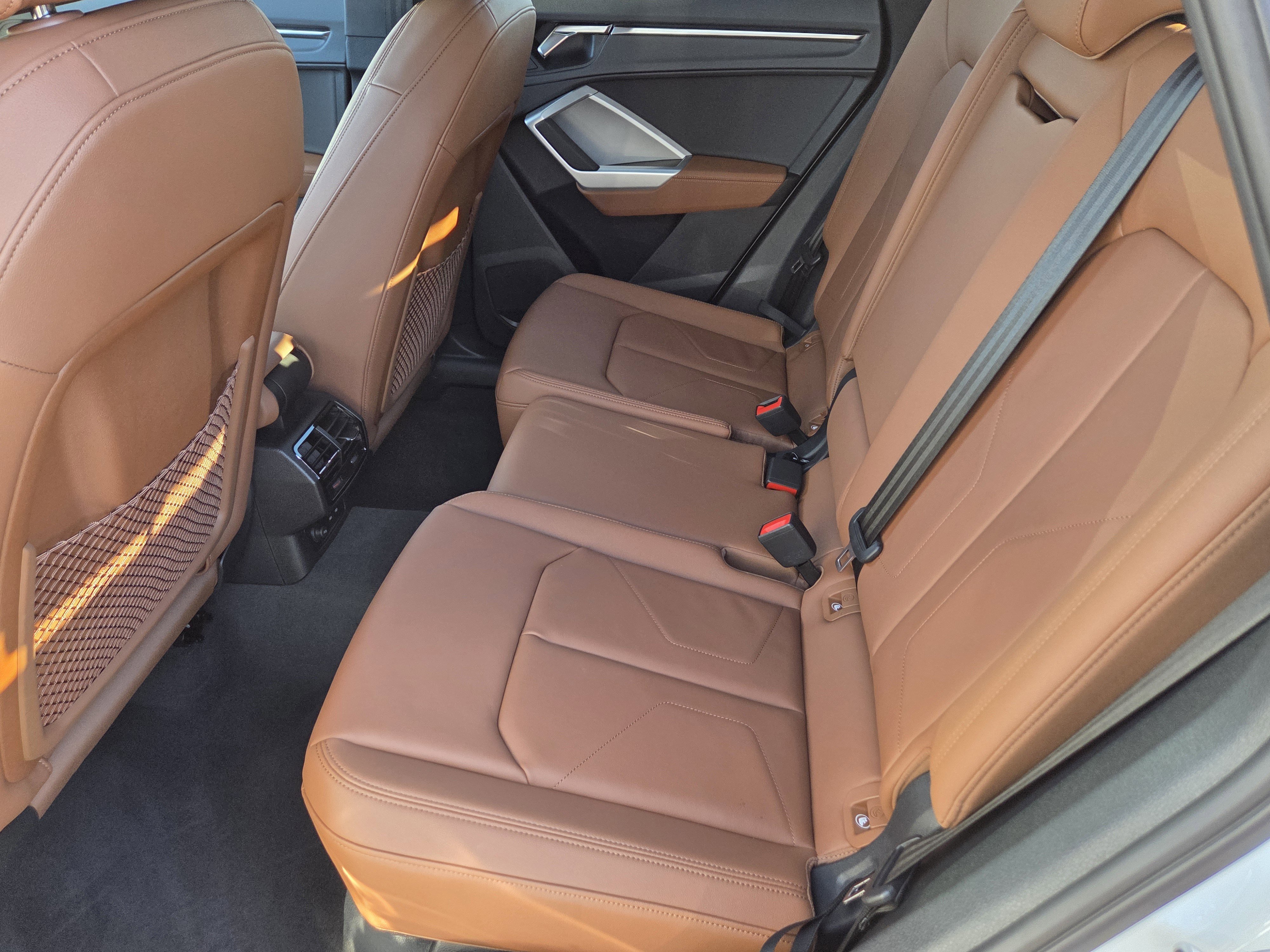 Certified 2025 Audi Q3 2.0T Premium w/ Convenience Package image 6