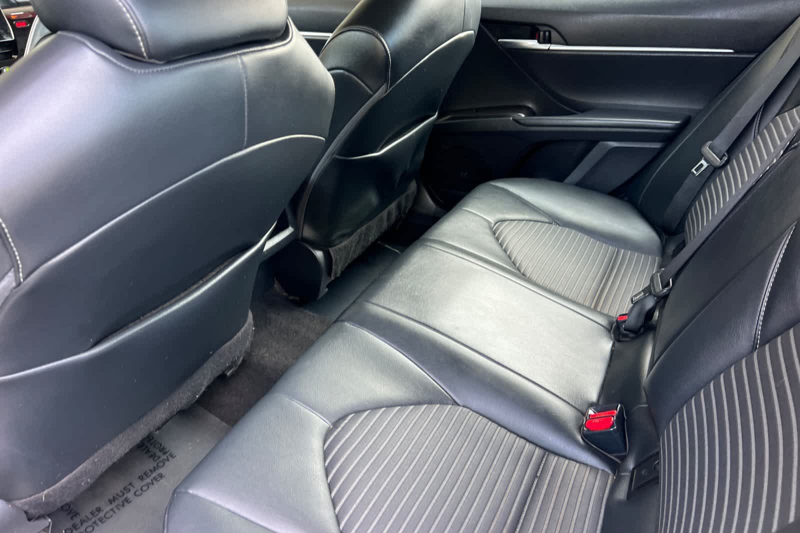 Used 2021 Toyota Camry SE FWD image 4