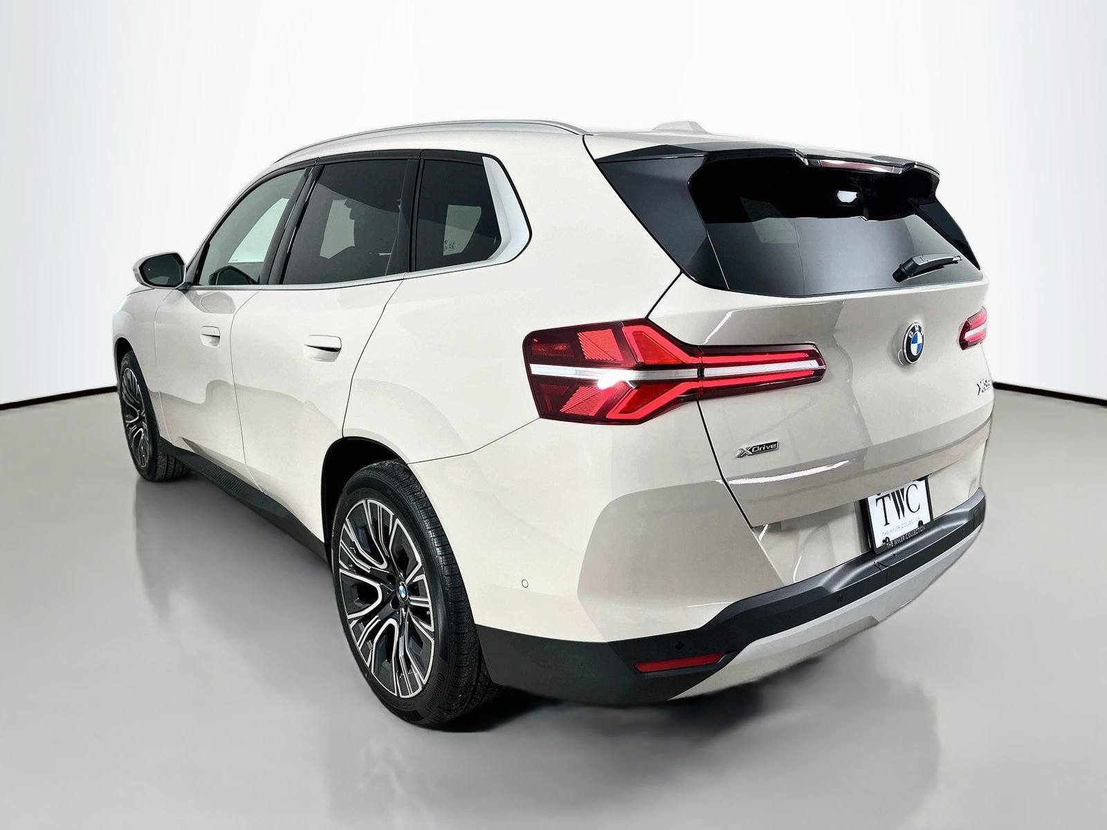 New 2026 BMW X3 xDrive30i w/ Premium Package AWD/4WD image 7