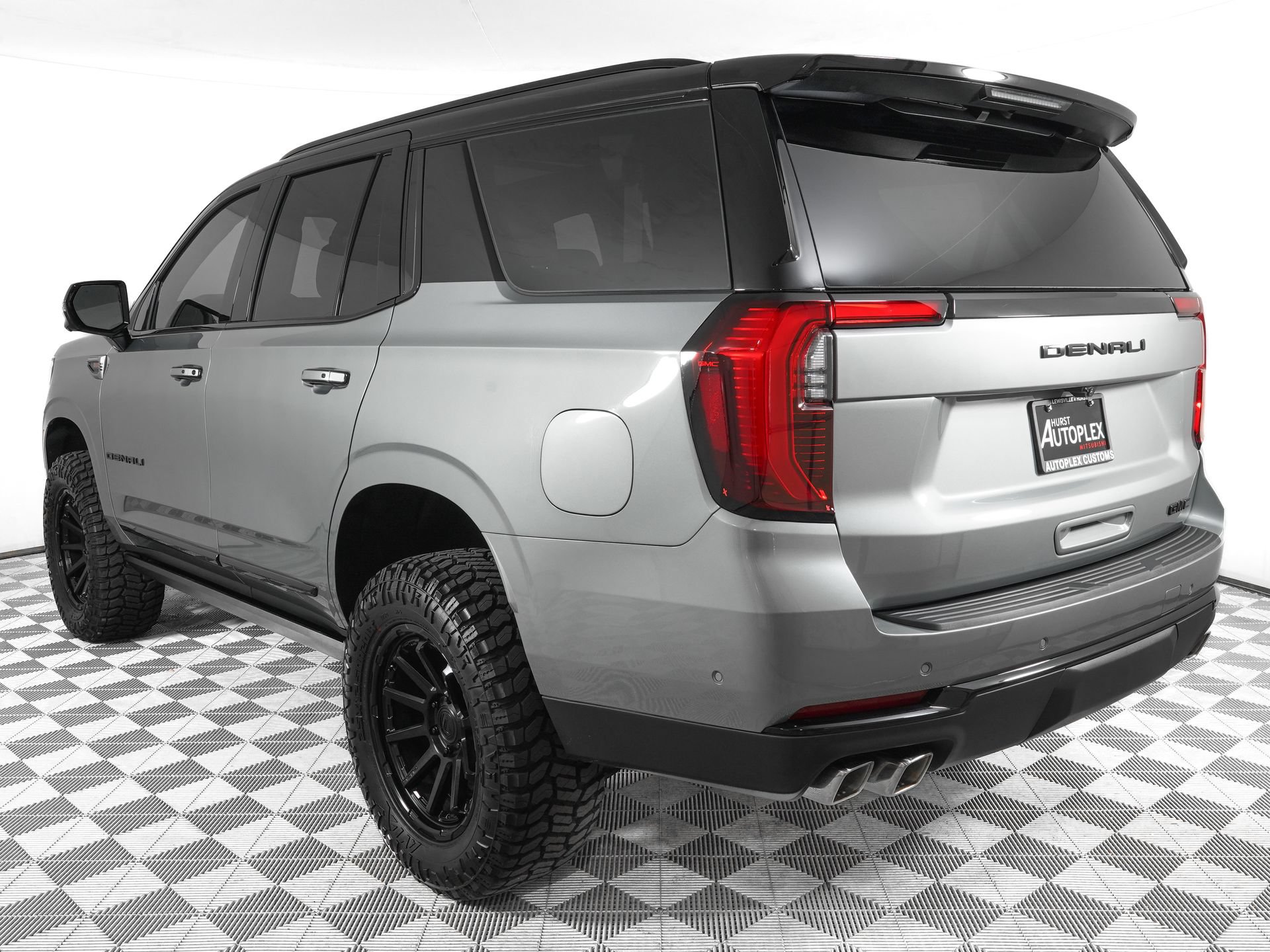 Used 2026 GMC Yukon Denali w/ Sun & Power Step Package AWD/4WD image 7