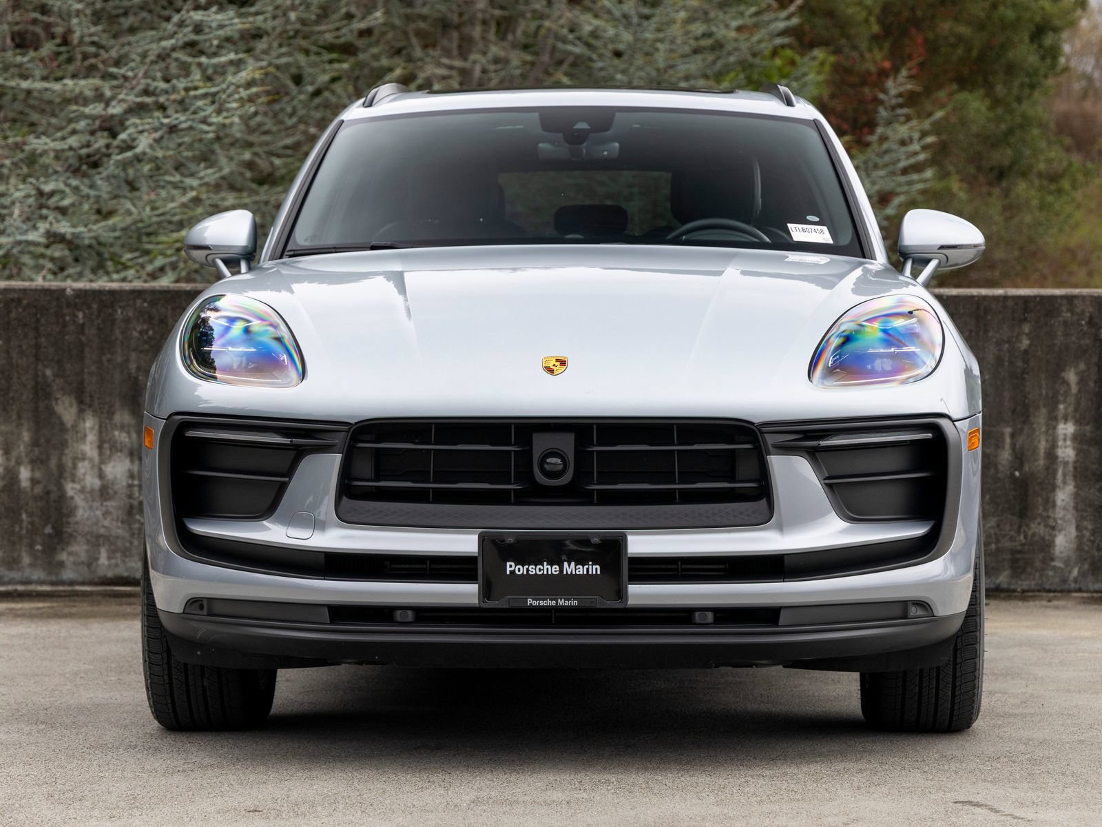 Certified 2026 Porsche Macan AWD/4WD image 8