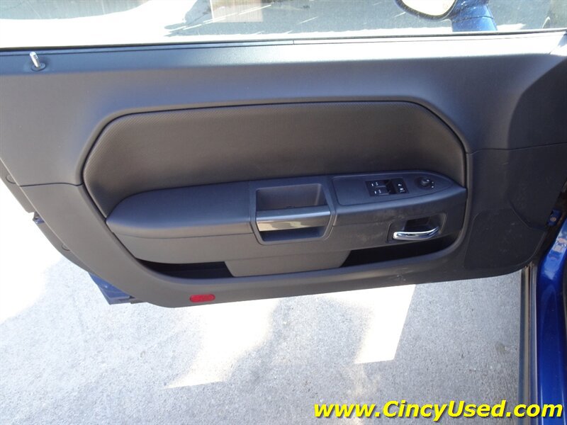 Used 2010 Dodge Challenger R/T RWD image 26