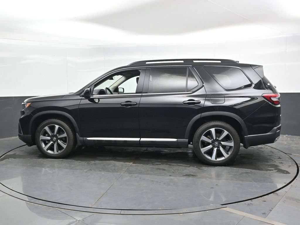 Used 2025 Honda Pilot Elite image 7