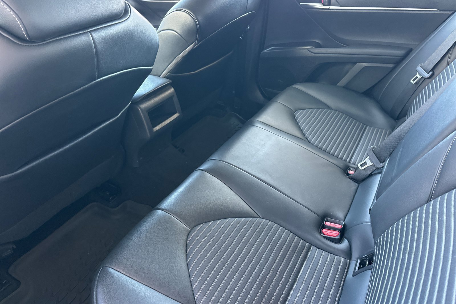 Certified 2022 Toyota Camry SE w/ Convenience Package FWD image 11