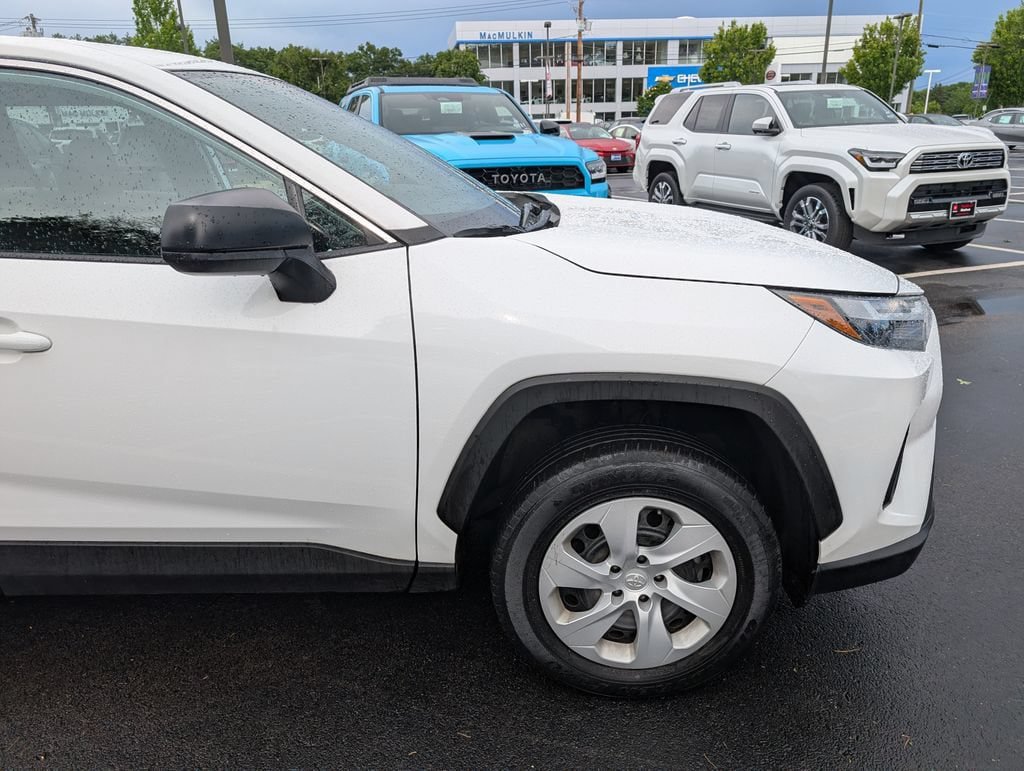 Certified 2024 Toyota RAV4 LE AWD/4WD image 11