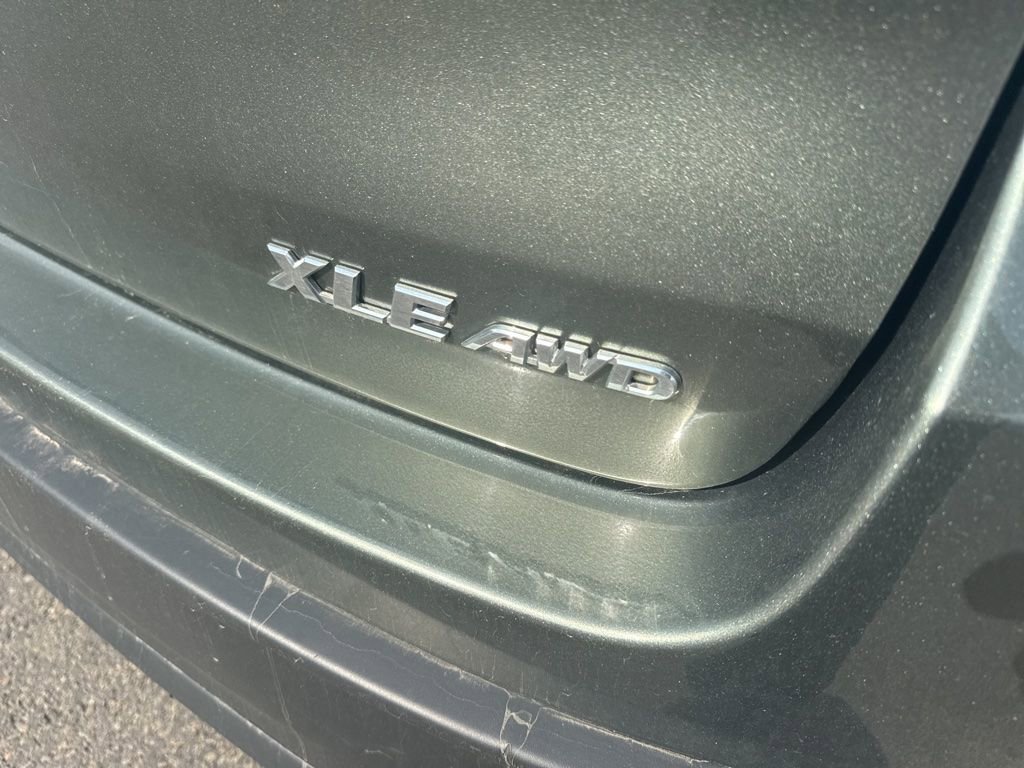 Used 2015 Toyota Highlander XLE AWD/4WD image 6