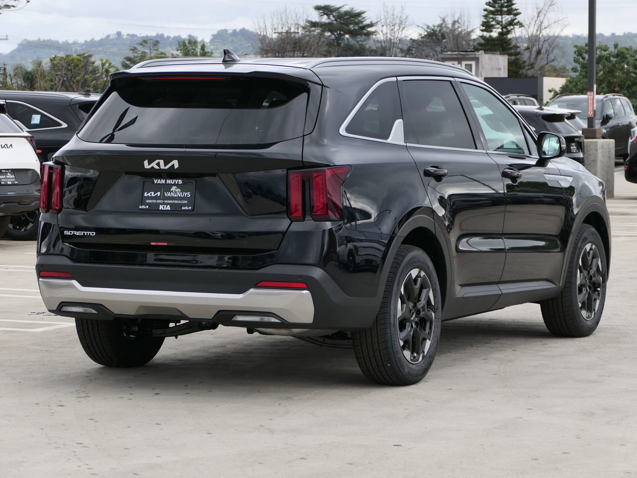 New 2026 Kia Sorento S FWD image 3