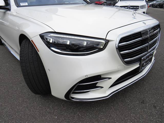 Certified 2022 Mercedes-Benz S 500 4MATIC w/ AMG Line Package image 27