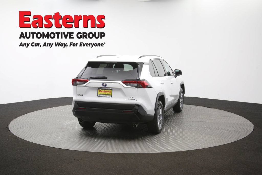 Used 2022 Toyota RAV4 LE AWD/4WD image 40