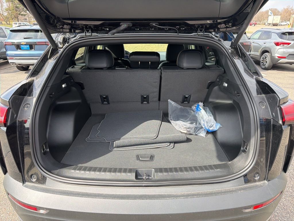 New 2025 Chevrolet Blazer EV LT AWD/4WD image 12