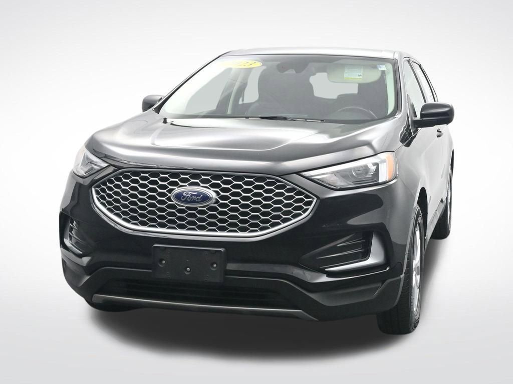 Used 2023 Ford Edge SEL image 2