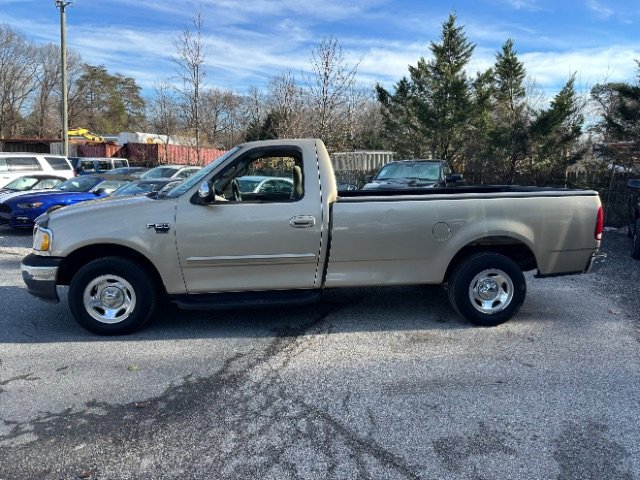 Used 2000 Ford F150 XLT image 2