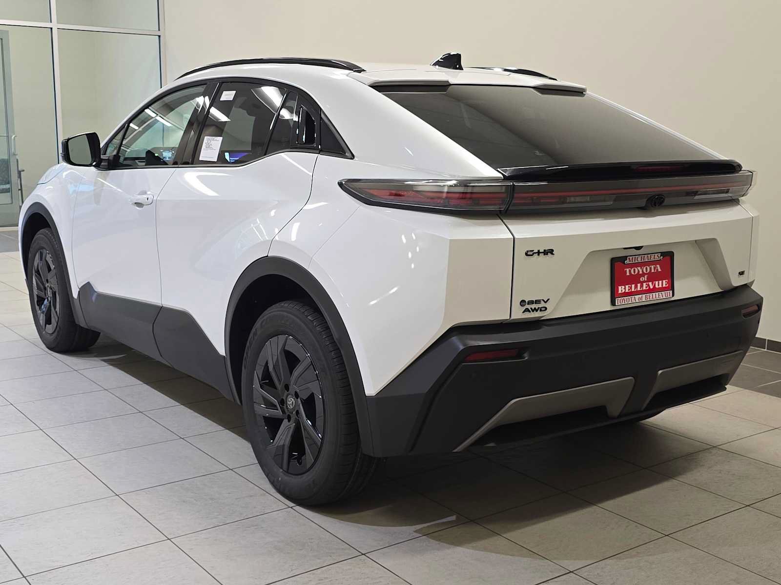 New 2027 Toyota C-HR AWD/4WD image 4