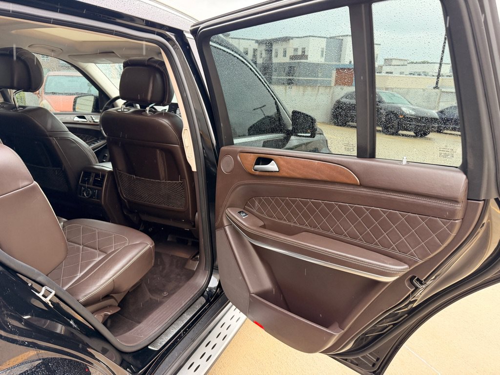 Used 2019 Mercedes-Benz GLS 550 4MATIC image 19