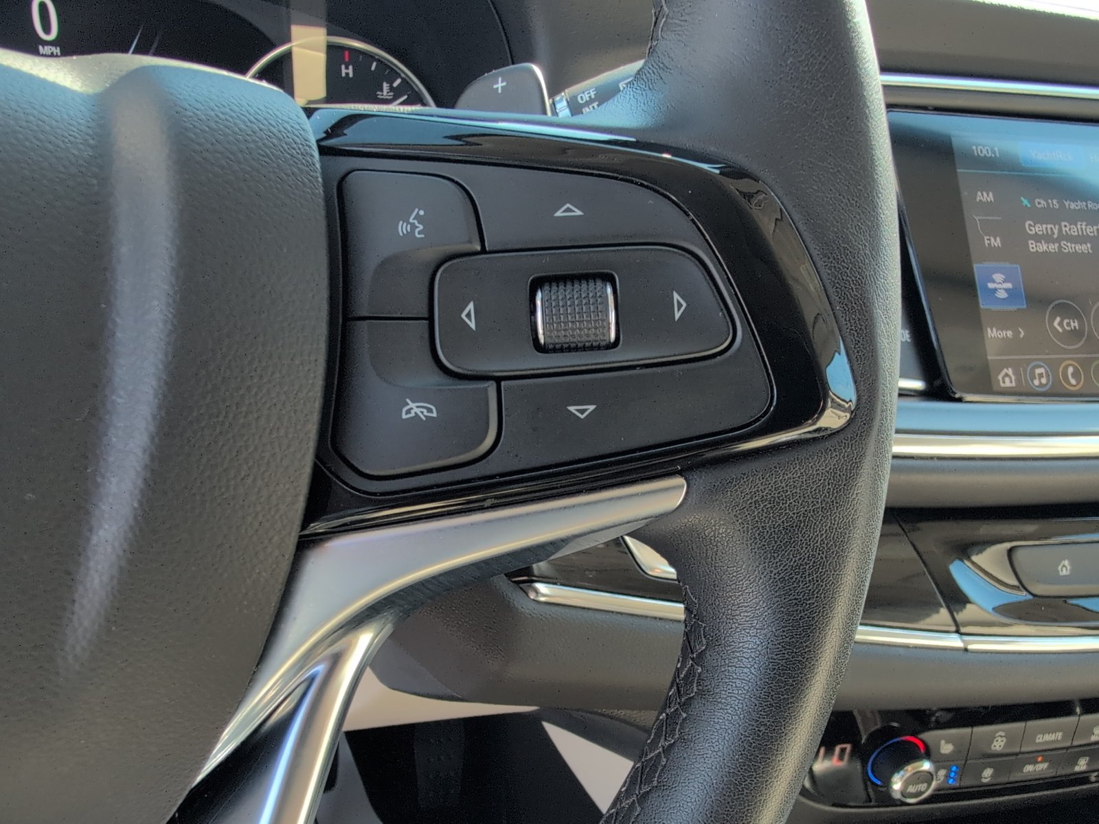 Used 2023 Buick Enclave Premium w/ Experience Buick Package FWD image 29
