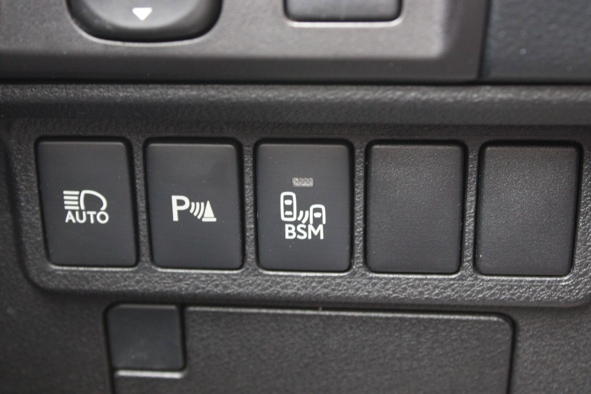 Used 2017 Lexus ES 350 w/ Luxury Package image 29