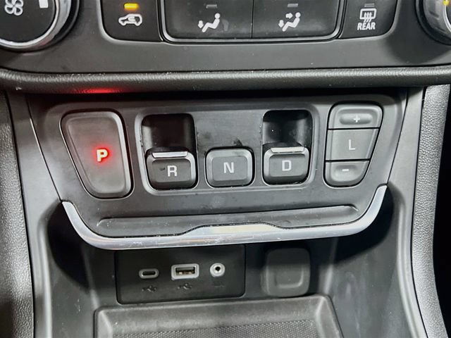 Used 2020 GMC Terrain SLE FWD image 16