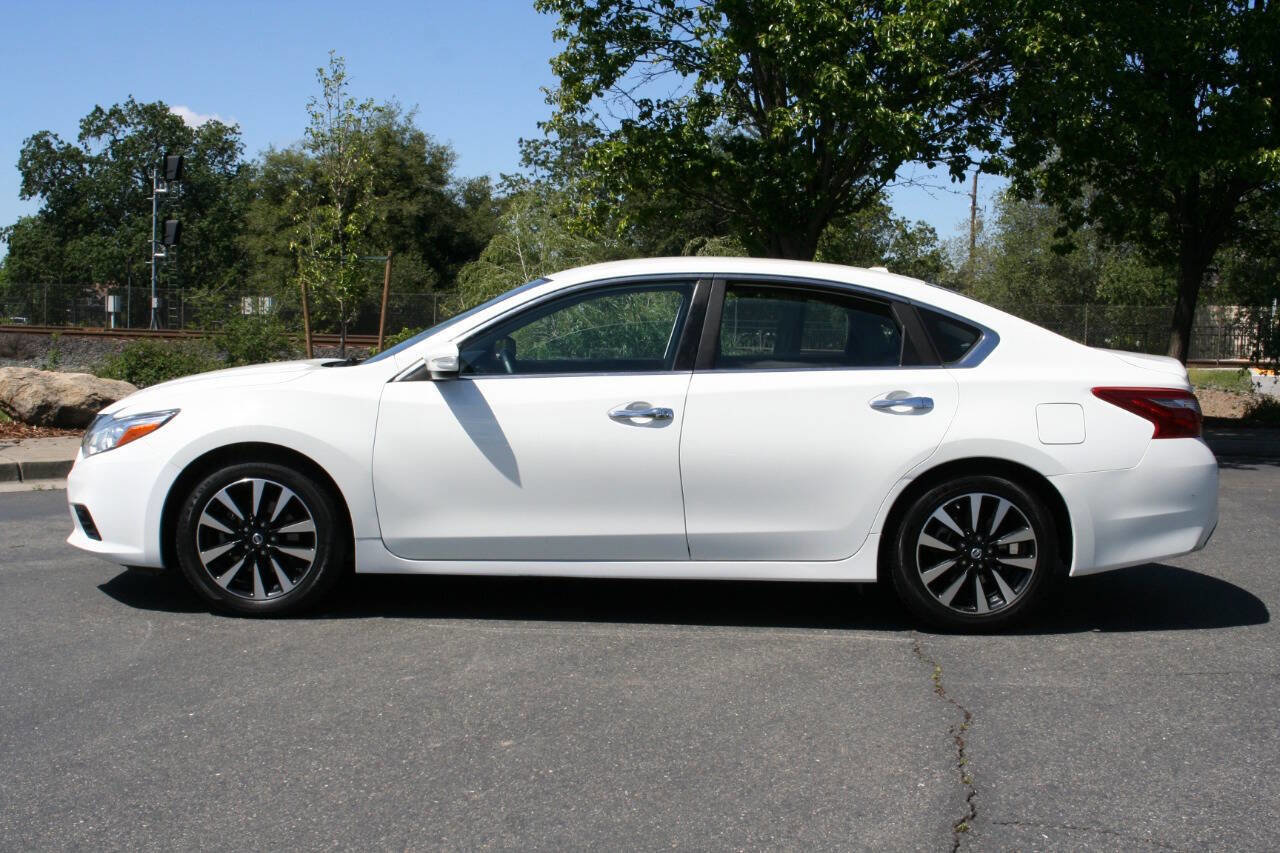 Used 2018 Nissan Altima 2.5 SL FWD image 7