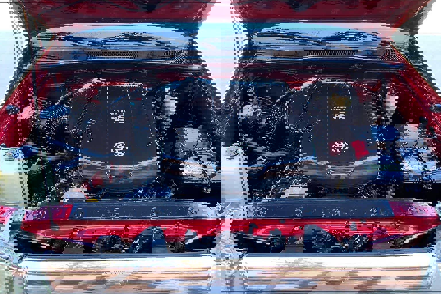 Used 2014 Toyota Tacoma PreRunner image 31