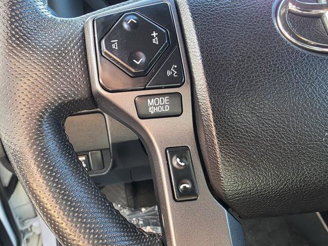 Used 2021 Toyota Tacoma TRD Off-Road image 12